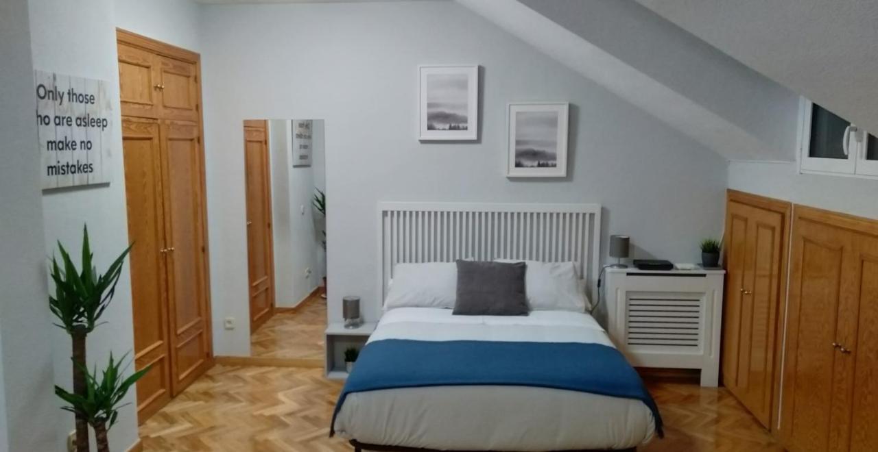 Airport Ifema Barajas Home Madrid Kültér fotó