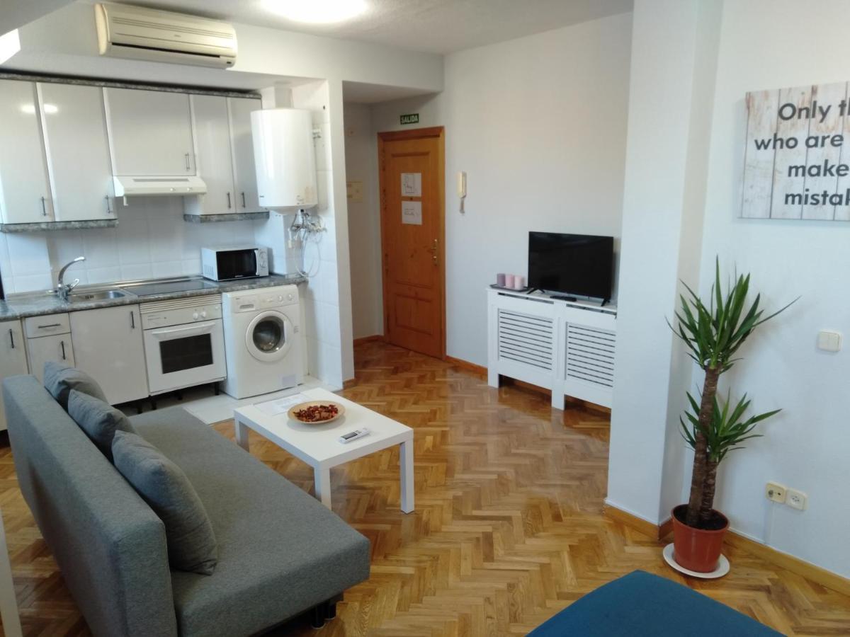 Airport Ifema Barajas Home Madrid Kültér fotó