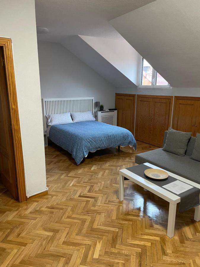 Airport Ifema Barajas Home Madrid Kültér fotó